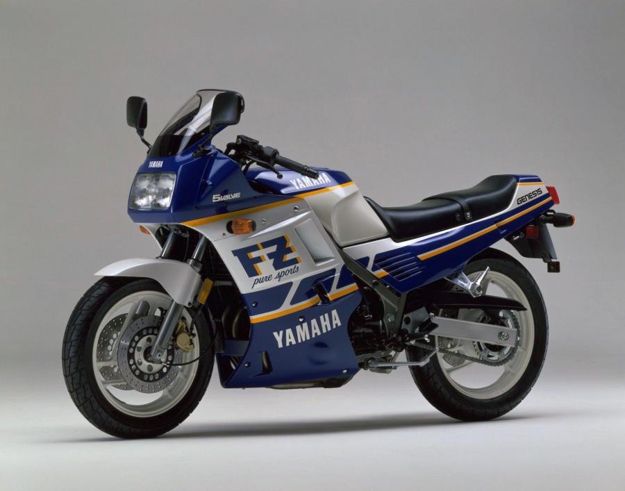 Yamaha FZ750